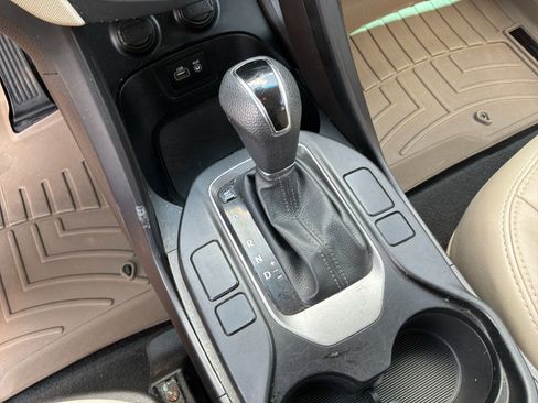 Used 2017 Hyundai Santa Fe Sport AWD/4WD image 25