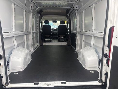 Used 2024 RAM ProMaster 2500 FWD image 26