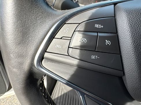 Certified 2022 Cadillac XT5 Luxury image 25