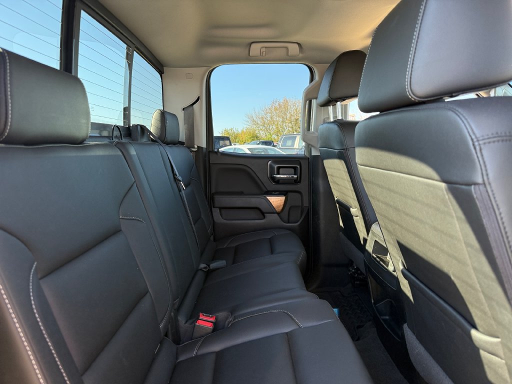Used 2018 Chevrolet Silverado 1500 LTZ w/ Sport Package AWD/4WD image 38