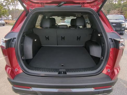 New 2026 Chevrolet Equinox ACTIV w/ Safety and Technology Package image 40