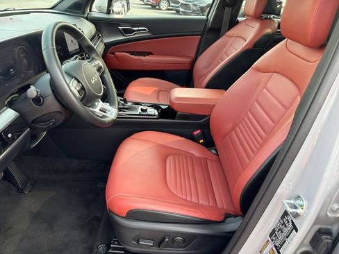 Used 2025 Kia Sportage SX FWD image 9