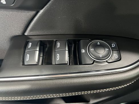 Used 2025 Buick Envision Sport Touring AWD/4WD image 29