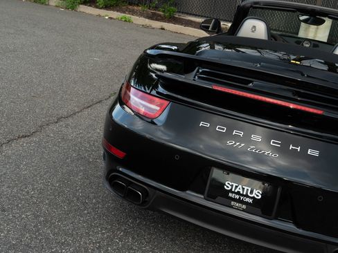 Used 2014 Porsche 911 Turbo image 29