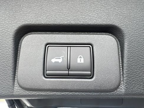 Used 2026 Nissan Rogue Platinum AWD/4WD image 21