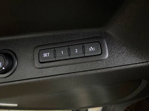 Used 2018 Chevrolet Equinox Premier AWD/4WD image 42