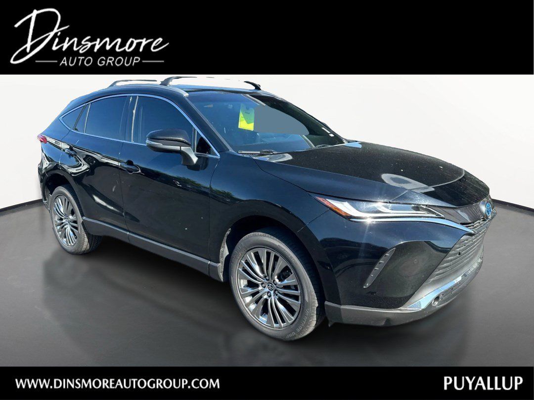 Used 2023 Toyota Venza XLE AWD/4WD image 1