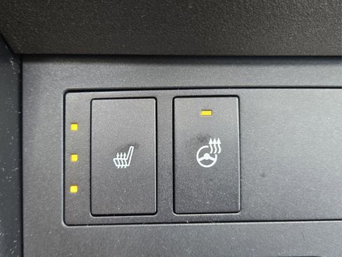 Certified 2025 Lexus IS 350 F Sport image 22