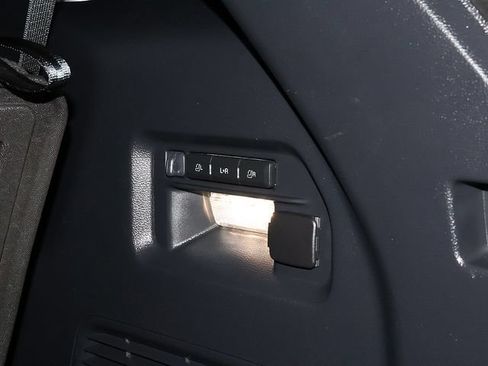 Used 2025 Ford Explorer ST AWD/4WD image 33