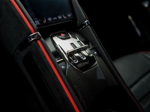 Certified 2022 Ferrari Roma image 25