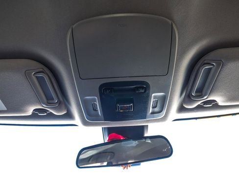 Used 2022 Toyota Camry SE image 31