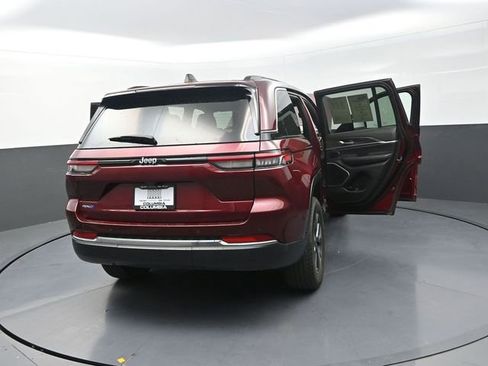 Used 2024 Jeep Grand Cherokee Limited 4xe w/ Trailer Tow Package AWD/4WD image 37