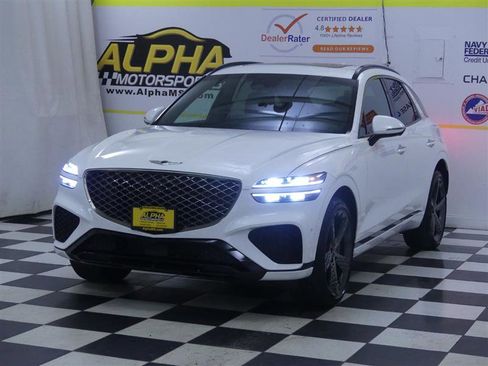 Used 2023 Genesis GV70 3.5T Sport w/ Sport Prestige Package image 4