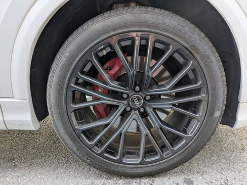 Certified 2024 Audi SQ8 Prestige w/ Prestige Package image 30