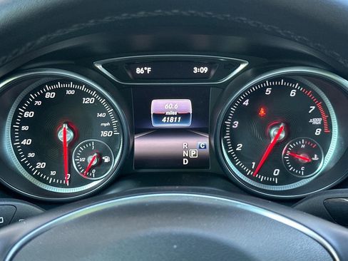 Used 2020 Mercedes-Benz GLA 250 4MATIC image 18