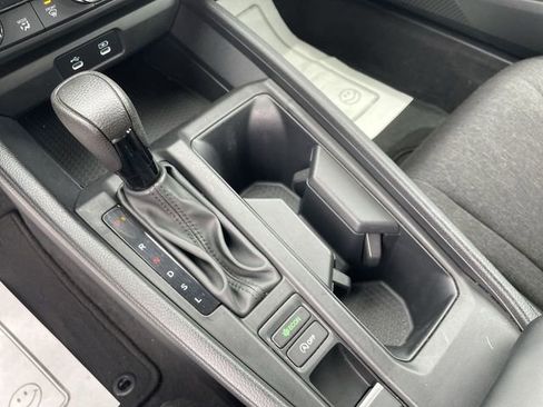 Certified 2023 Honda Accord EX image 18