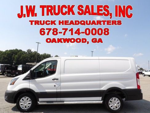 Used 2025 Ford Transit 250 Low Roof w/ Exterior Upgrade Package RWD image 2