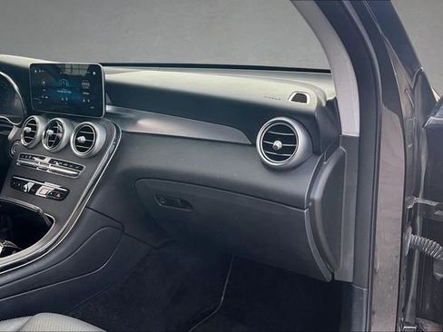 Used 2022 Mercedes-Benz GLC 300 image 15