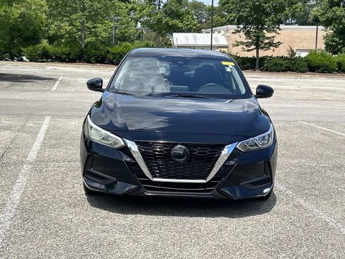 Used 2022 Nissan Sentra SV FWD image 2