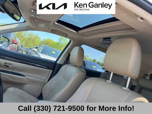 Used 2016 Mitsubishi Outlander GT AWD/4WD image 11