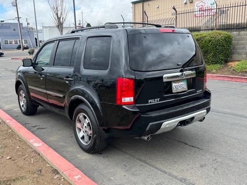 Used 2011 Honda Pilot Touring image 4