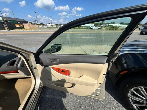Used 2010 Lexus ES 350 FWD image 17