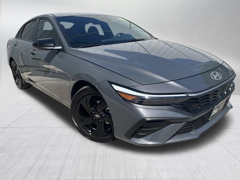Used 2026 Hyundai Elantra Sport w/ Cargo Package FWD image 3