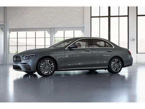 Used 2022 Mercedes-Benz E 350 4MATIC Sedan image 38