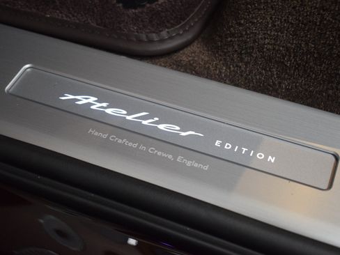 New 2025 Bentley Bentayga image 40