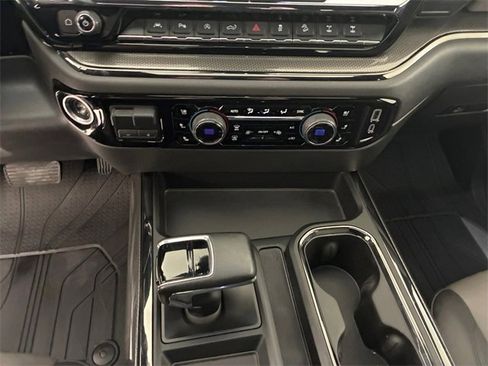 Used 2023 Chevrolet Silverado 1500 ZR2 w/ Technology Package image 21