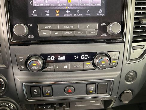 Used 2024 Nissan Titan SV w/ SV Convenience Package AWD/4WD image 15