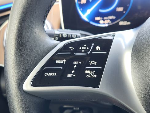 Used 2023 Mercedes-Benz EQE 350+ SUV image 29