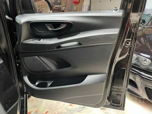Used 2019 Mercedes-Benz Metris Passenger image 27