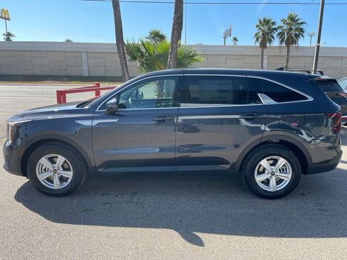 New 2026 Kia Sorento LX FWD image 4
