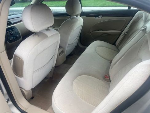 Used 2008 Buick Lucerne CX w/ Driver Confidence Package FWD image 21