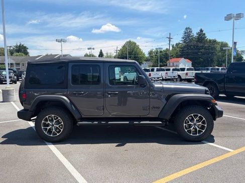 New 2026 Jeep Wrangler Unlimited Sport AWD/4WD image 8
