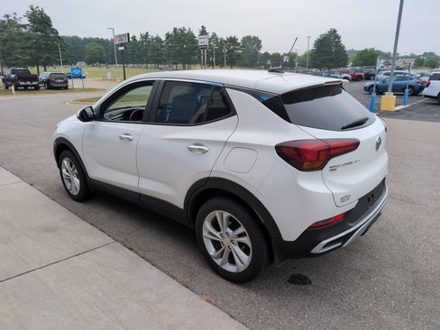 Used 2022 Buick Encore GX Preferred w/ Cold Weather Comfort Package AWD/4WD image 6