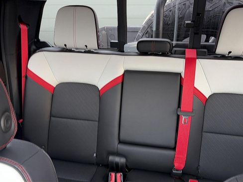 New 2025 GMC Canyon AT4 w/ AT4X AEV Edition AWD/4WD image 29