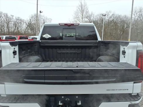 Used 2024 GMC Sierra 1500 Denali w/ Denali Reserve Package AWD/4WD image 29