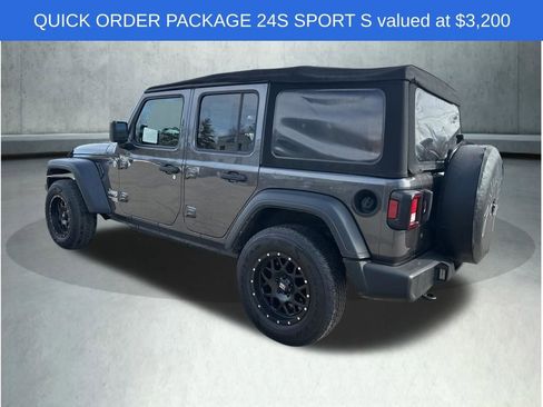 Used 2018 Jeep Wrangler Unlimited Sport S image 3