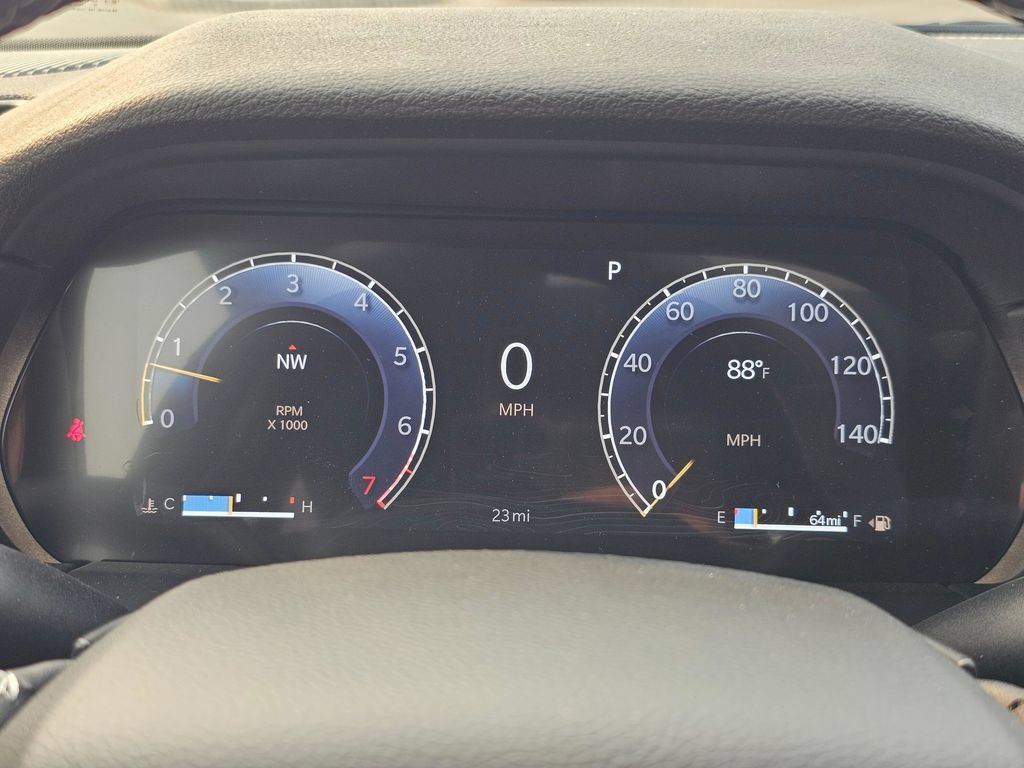 New 2025 Jeep Grand Cherokee Laredo X w/ Luxury Tech Group I AWD/4WD image 18