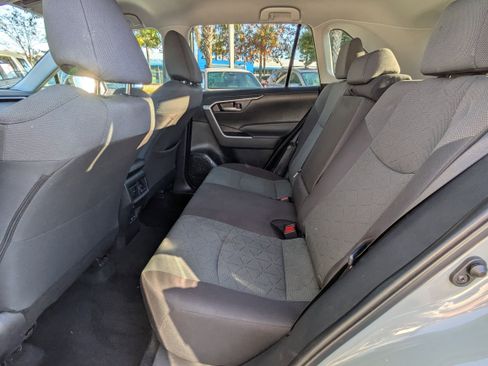 Used 2023 Toyota RAV4 XLE image 18
