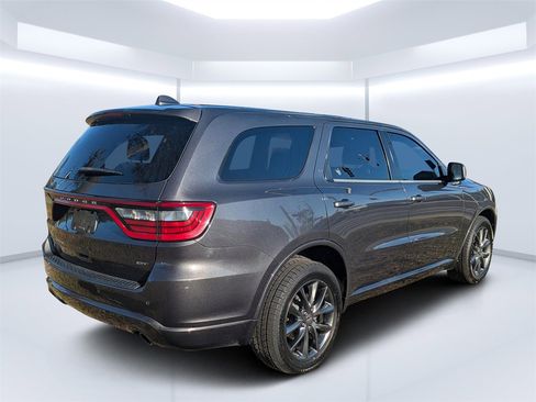 Used 2018 Dodge Durango GT image 3