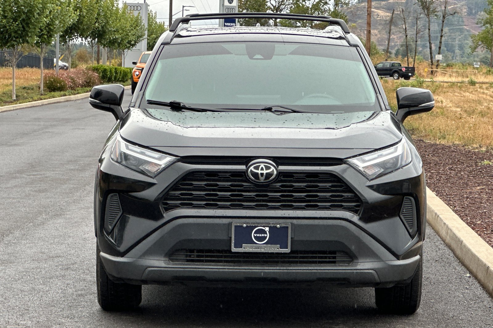 Used 2022 Toyota RAV4 XLE w/ Convenience Package AWD/4WD image 8