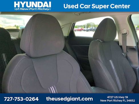 Certified 2023 Hyundai Elantra SEL w/ Cargo Package FWD image 6
