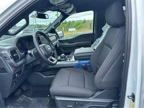New 2025 Ford F150 XLT w/ Equipment Group 302A MID image 9