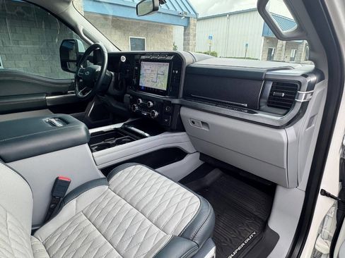 Used 2023 Ford F450 Limited w/ FX4 Off-Road Package image 23