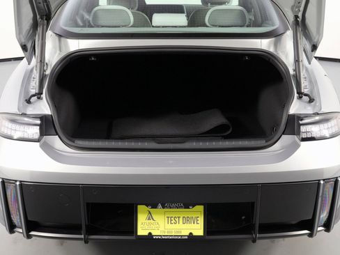 Used 2023 Hyundai Ioniq 6 SEL image 9