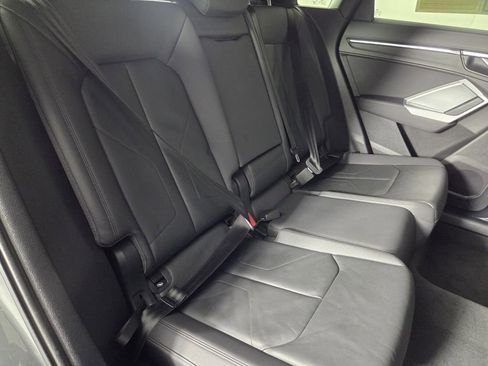 Used 2019 Audi Q3 2.0T Premium w/ Convenience Package AWD/4WD image 28