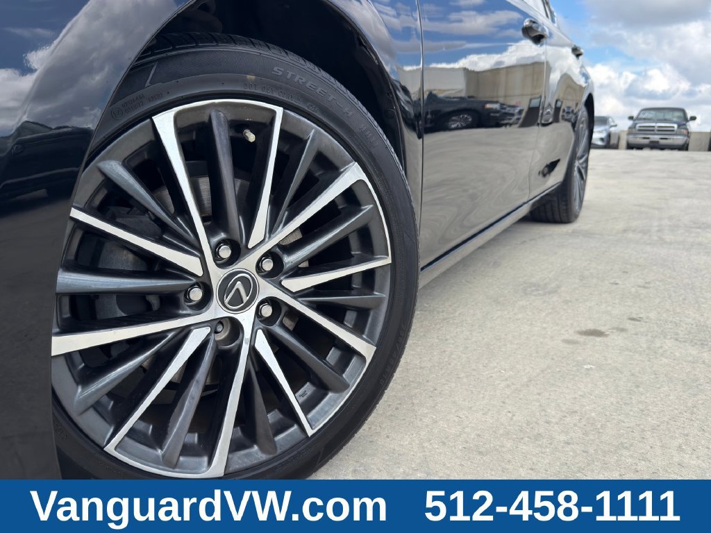 Used 2023 Lexus ES 350 w/ Premium Package FWD image 6